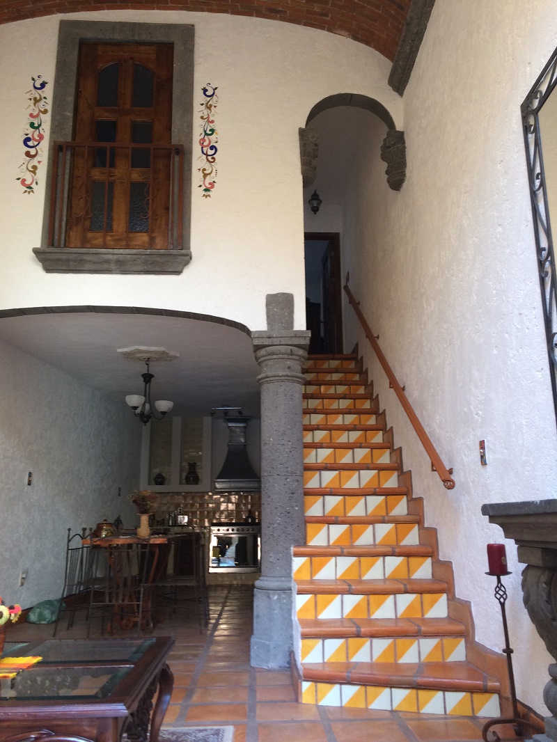 kolonialne wnetrza z rustylaklna podloga