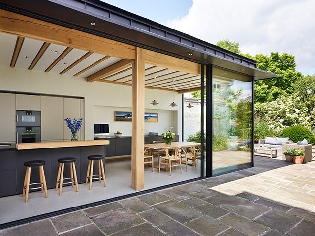 kitchen that extends outside